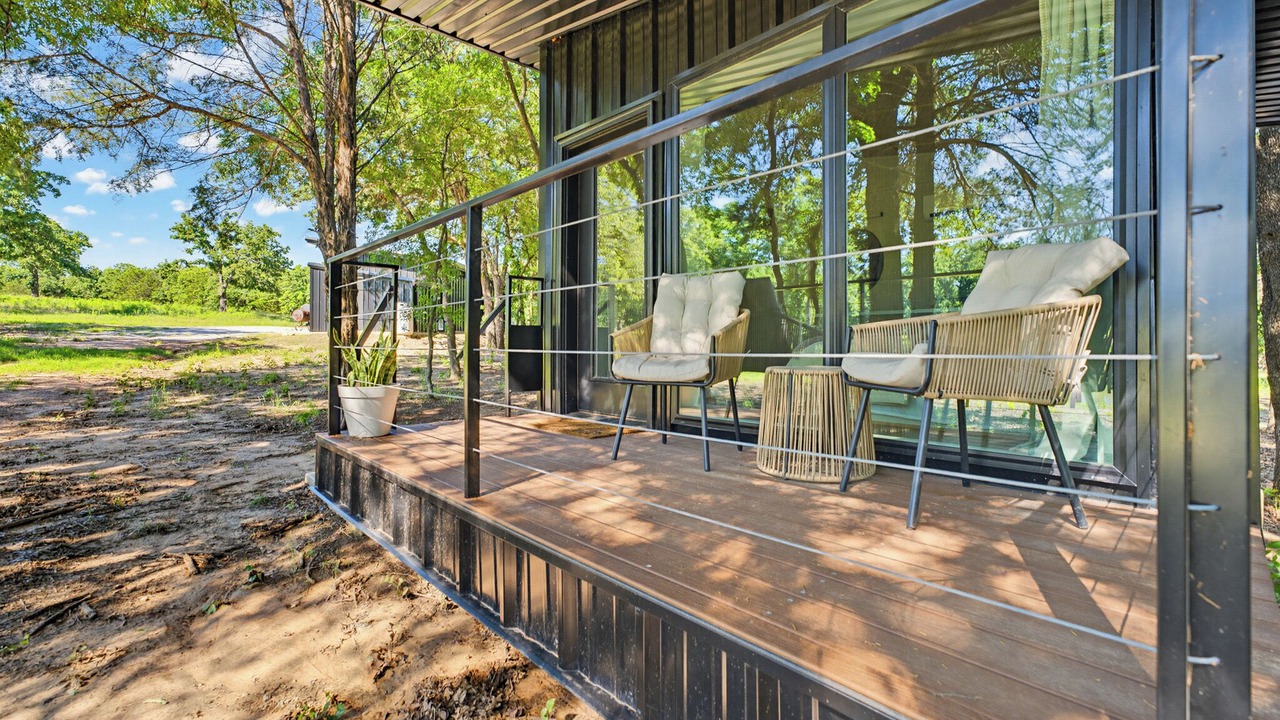 Photo of Patio Balcony in Alvord