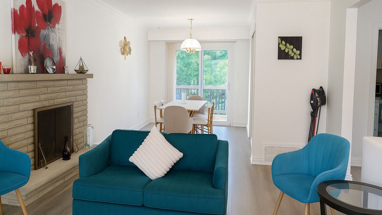 Photo of Livingroom in Richmond Hill