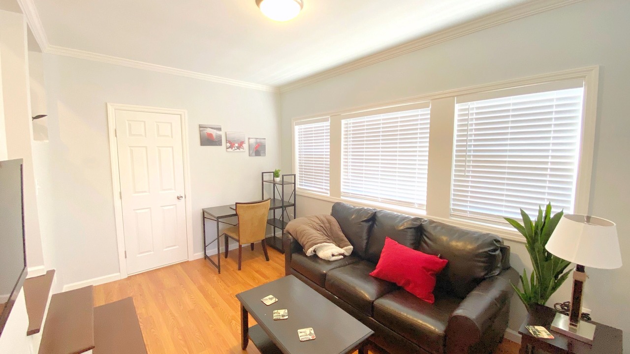 Photo of Livingroom in New Fairfield