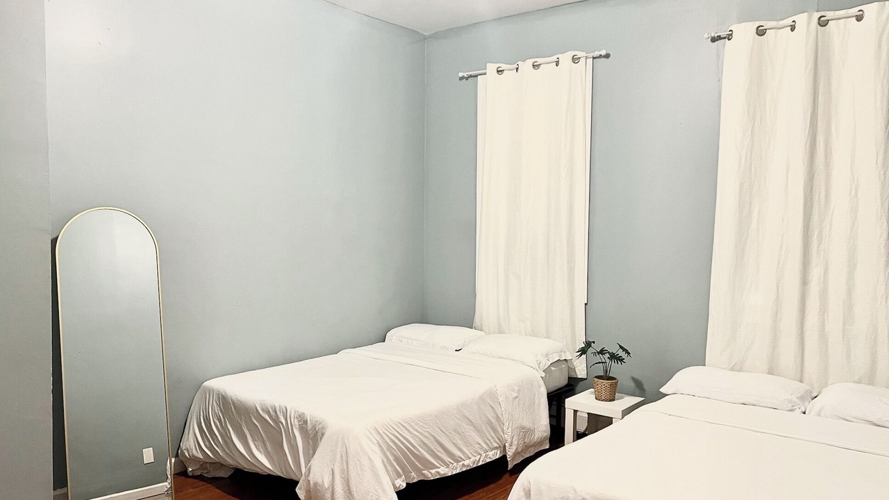 Photo of Bedroom in South Side