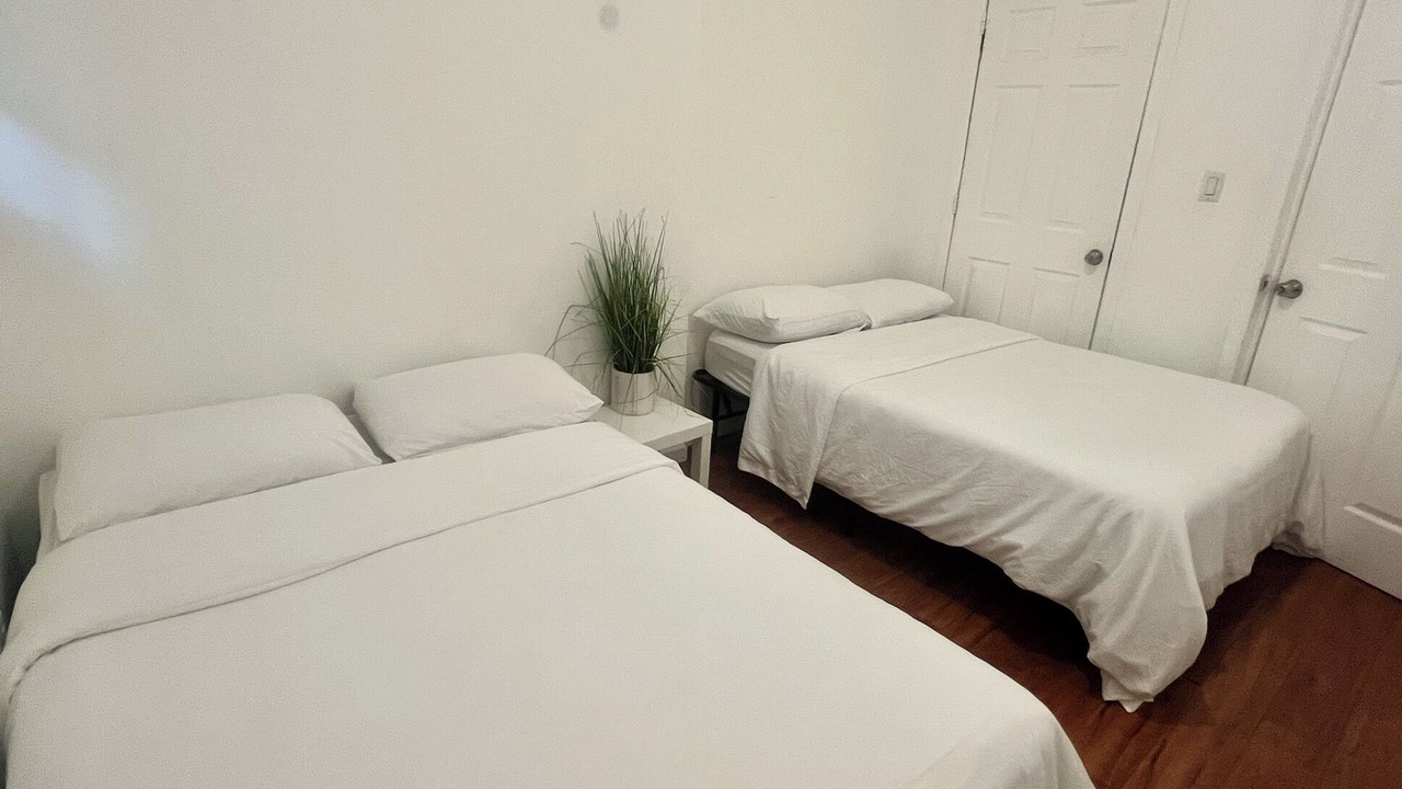 Photo of Bedroom in South Side