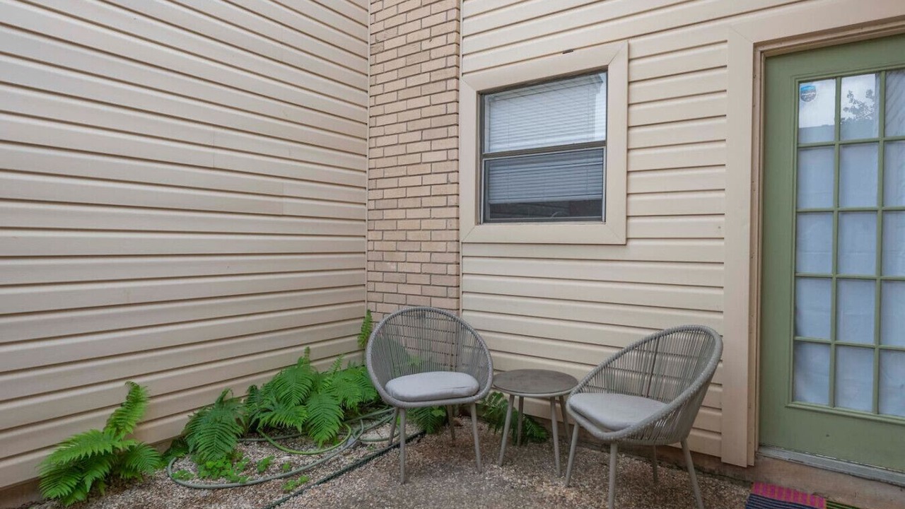 Photo of Patio Balcony in North Austin Civic Association