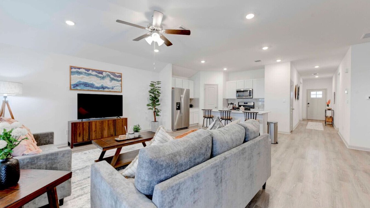 Photo of Livingroom in Hutto