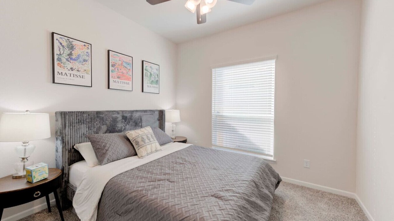 Photo of Bedroom in Troy