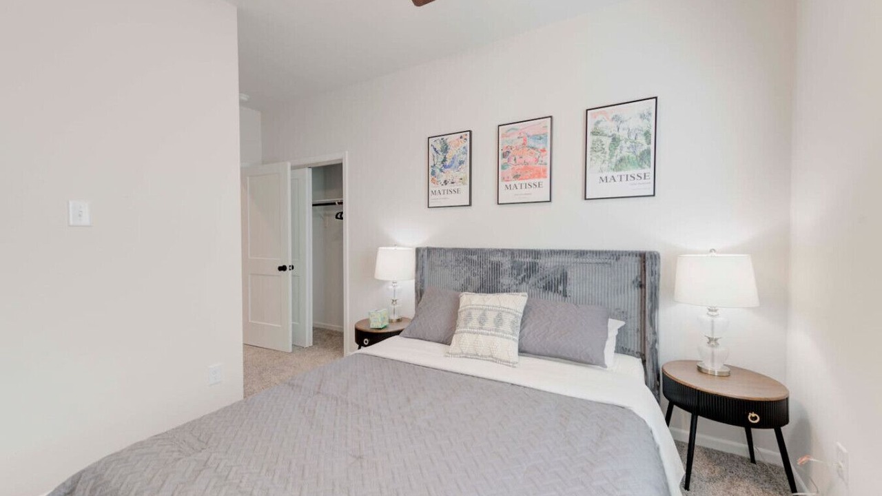 Photo of Bedroom in Troy