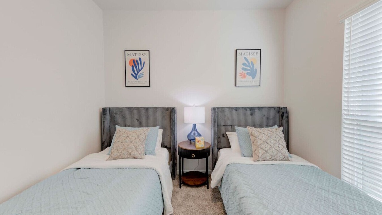 Photo of Bedroom in Troy