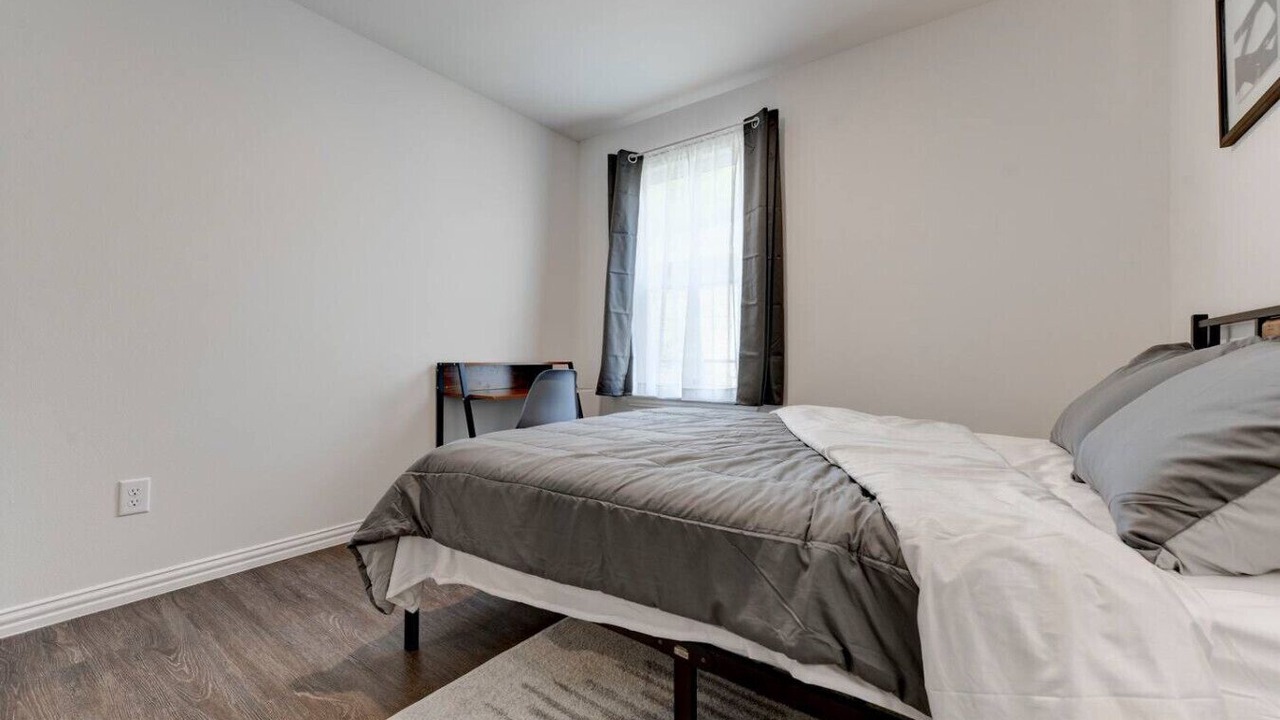 Photo of Bedroom in Temple
