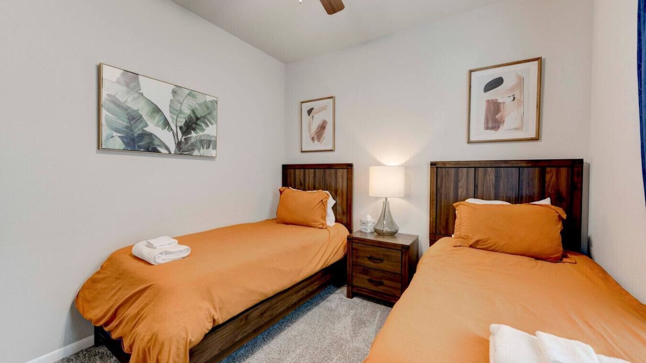 Photo of Bedroom in Manor