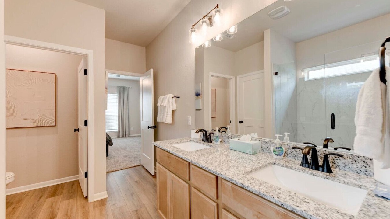 Photo of Bathroom in Manor