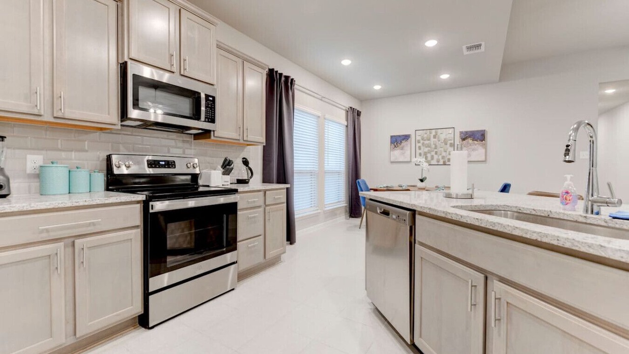 Photo of Kitchen in Leon Junction