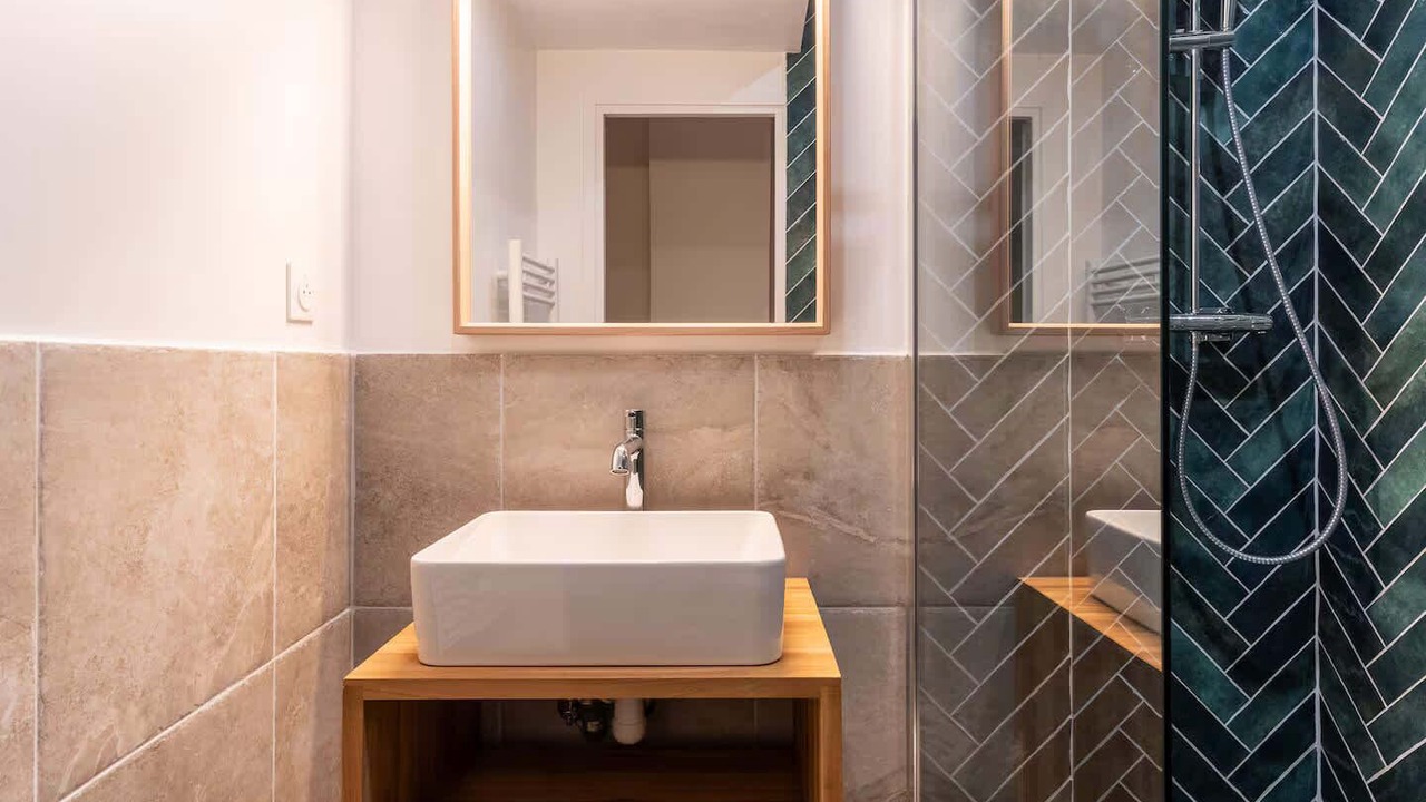 Photo of Bathroom in Porte-Saint-Martin