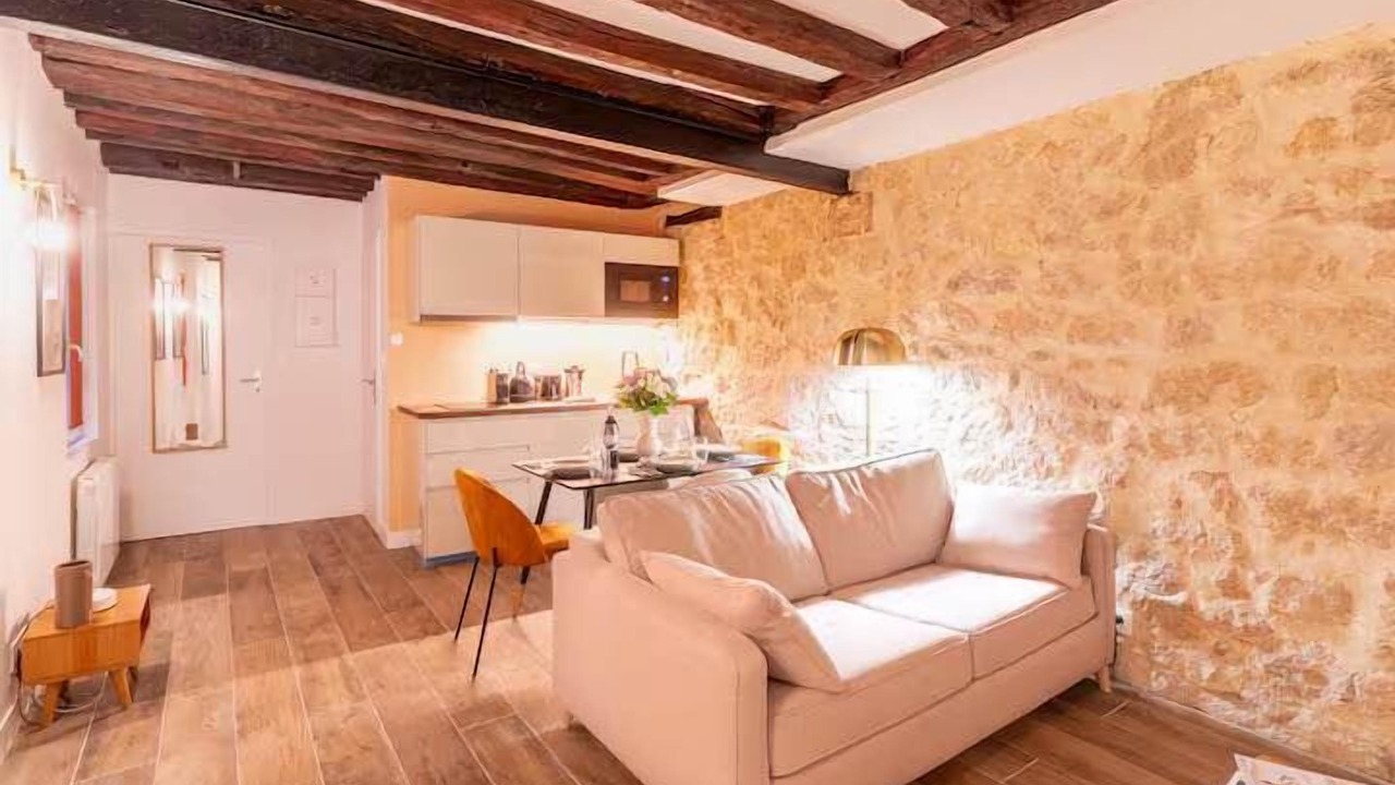 Photo of Livingroom in Porte-Saint-Martin