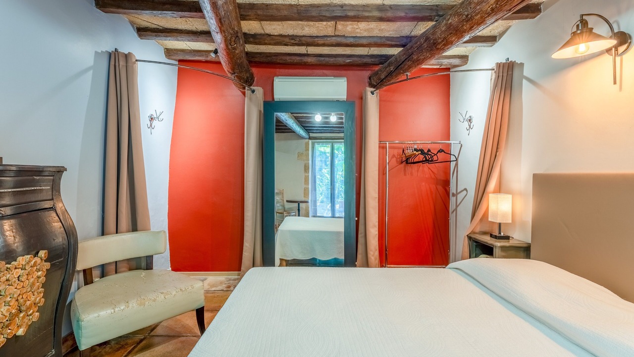 Photo of Bedroom in Collias