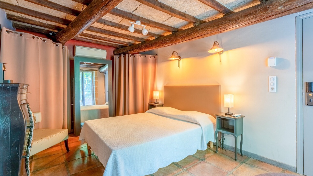 Photo of Bedroom in Collias