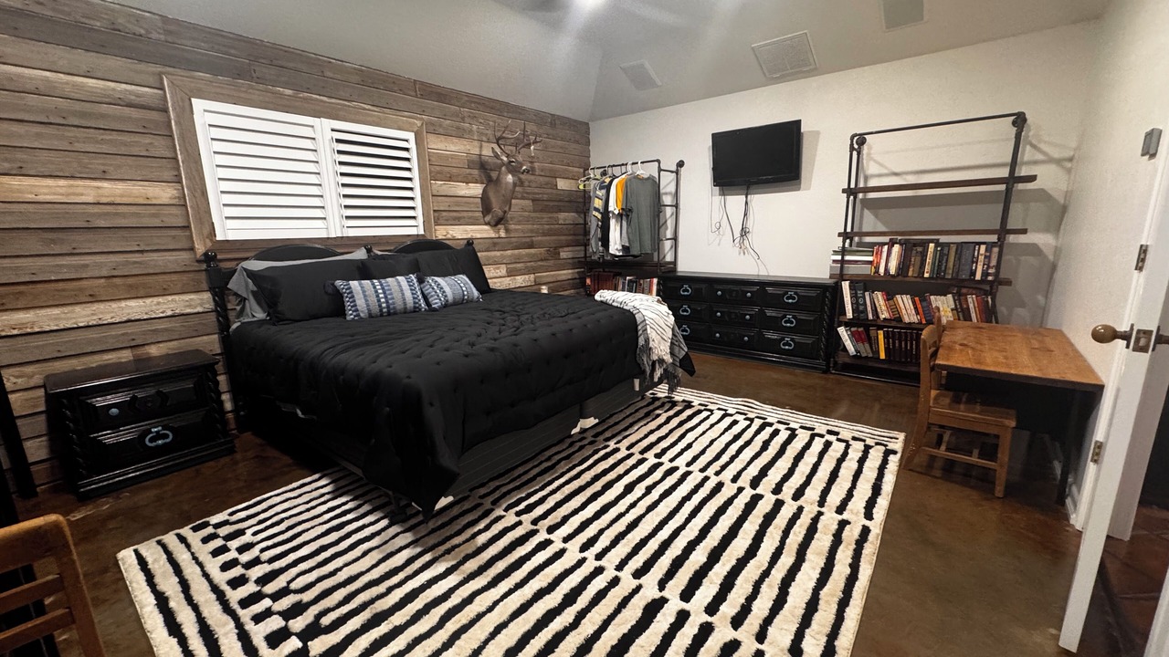 Photo of Bedroom in Midland