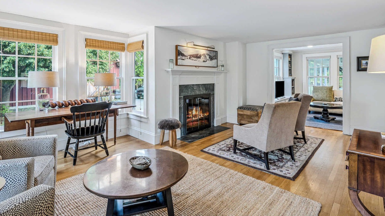 Photo of Livingroom in South Pomfret