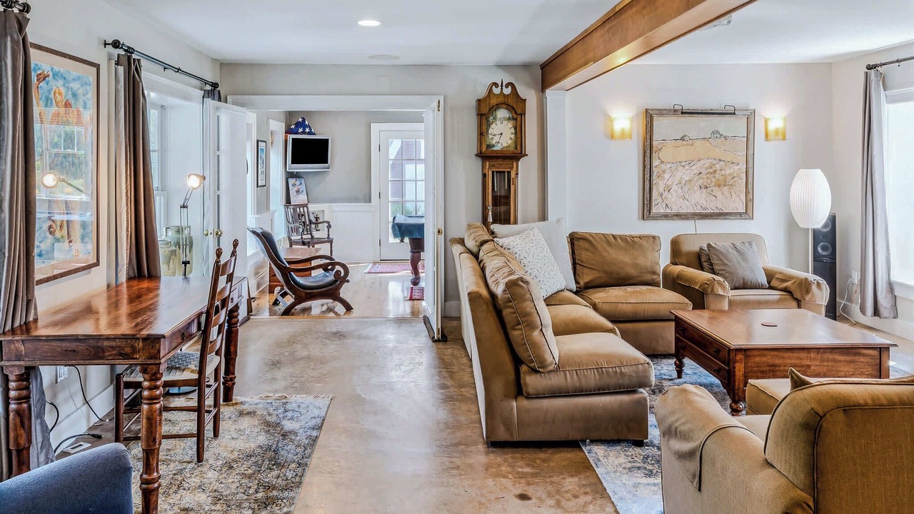 Photo of Livingroom in South Pomfret