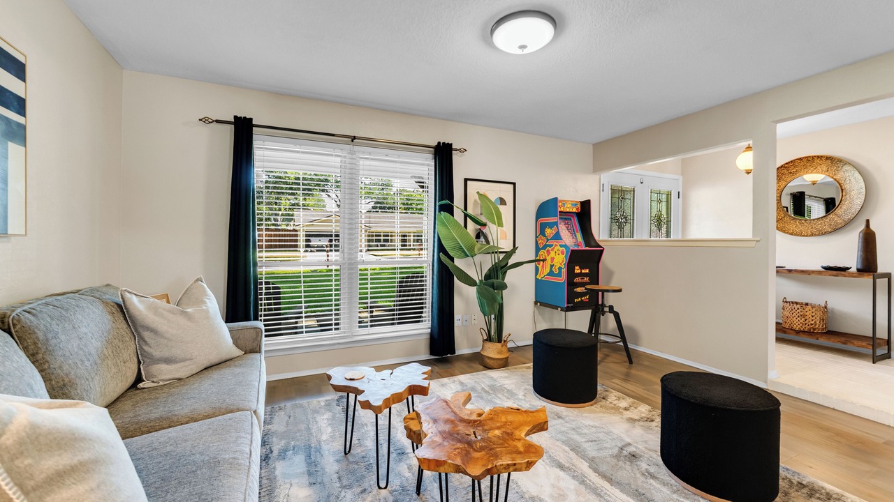 Photo of Livingroom in Bedford