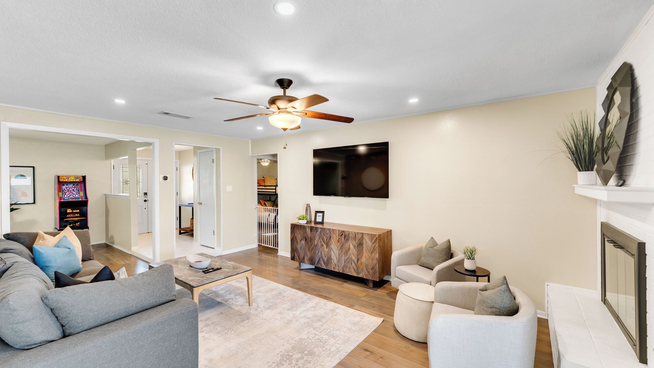 Photo of Livingroom in Bedford