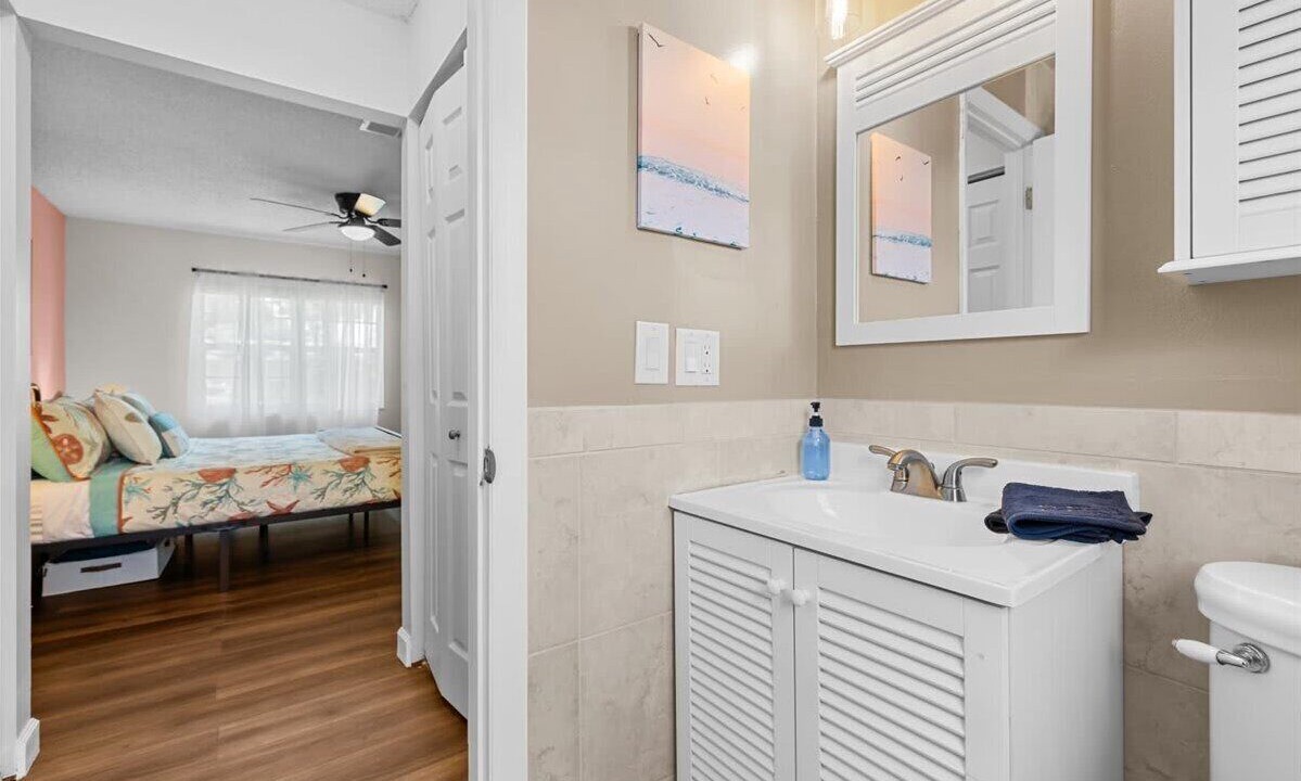Photo of Bathroom in Largo