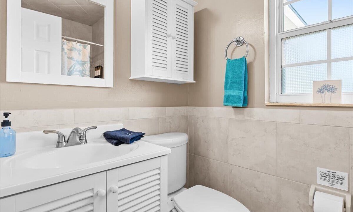 Photo of Bathroom in Largo