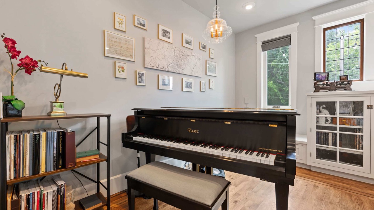 Photo of Livingroom in Westfield