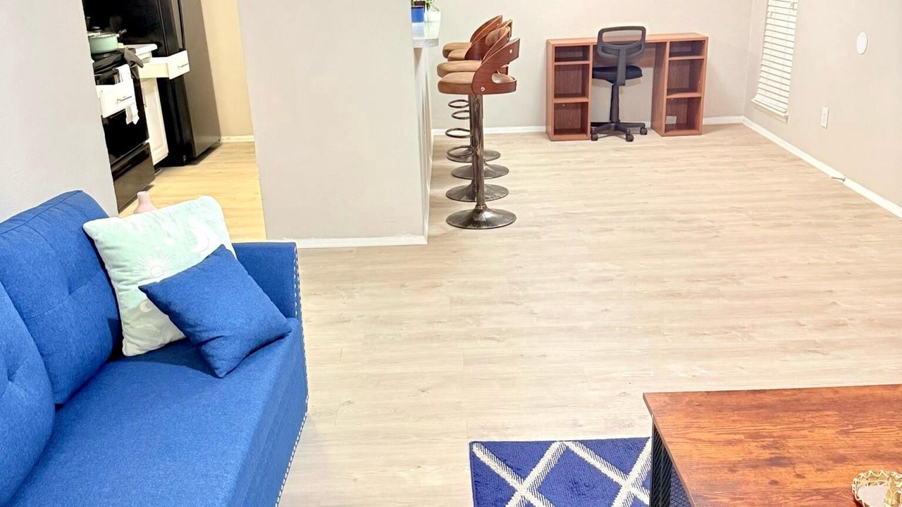 Photo of Livingroom in Addison