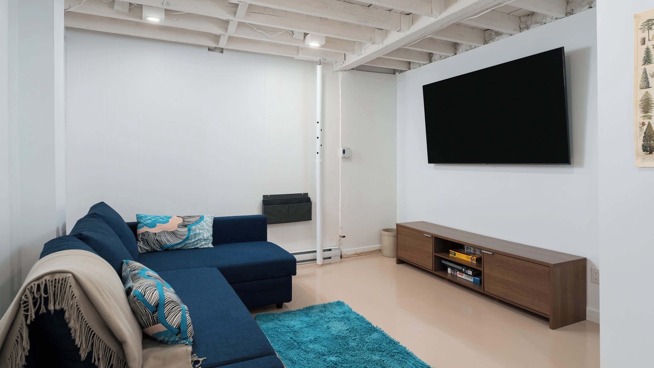 Photo of Livingroom in Dunham