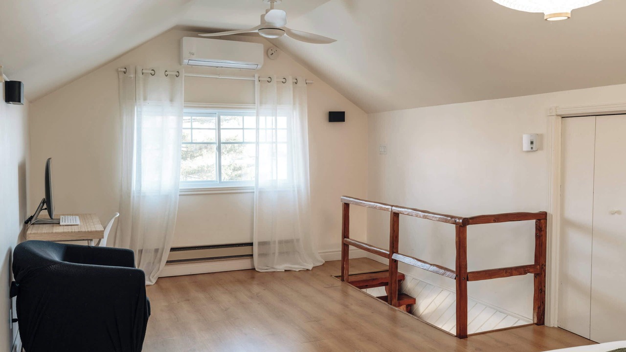 Photo of Bedroom in Dunham