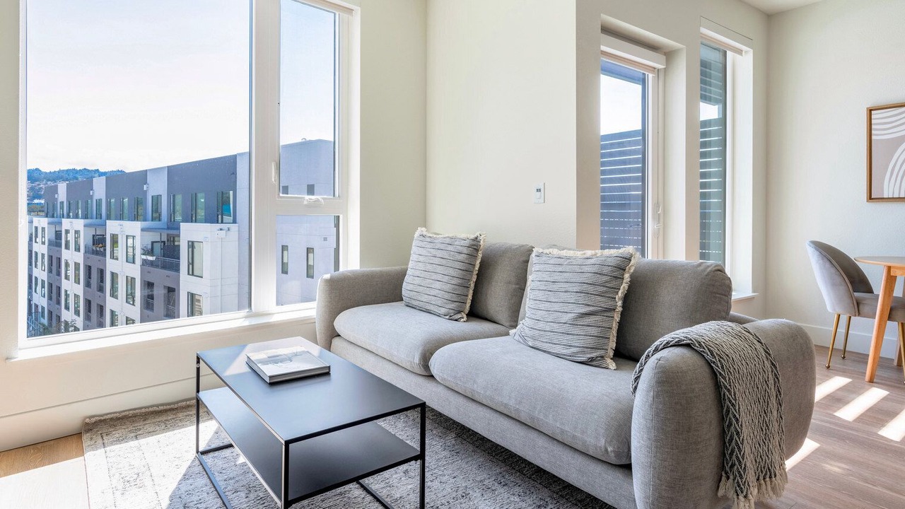 Photo of Livingroom in Burlingame