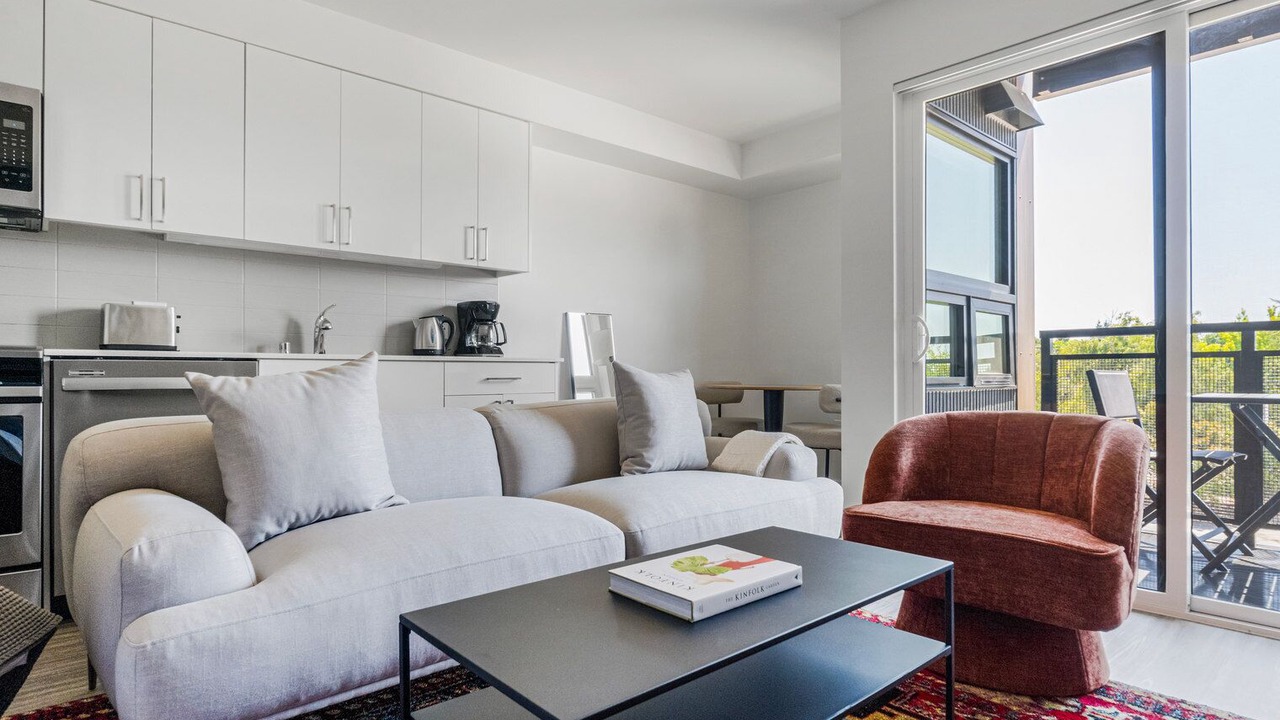 Photo of Livingroom in University District