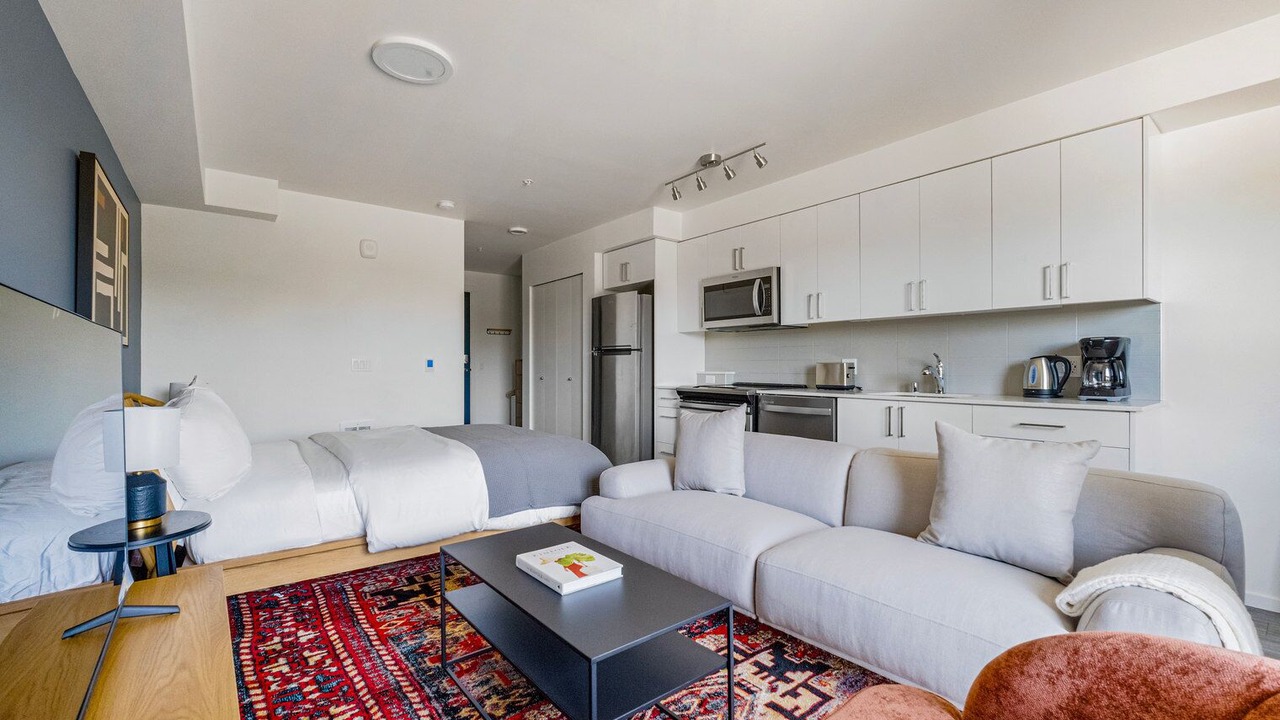 Photo of Bedroom in University District