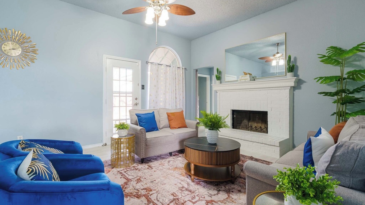 Photo of Livingroom in Elmo