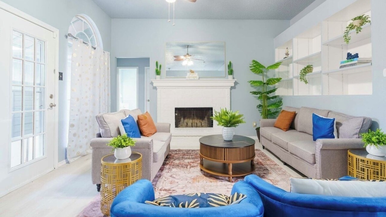 Photo of Livingroom in Elmo