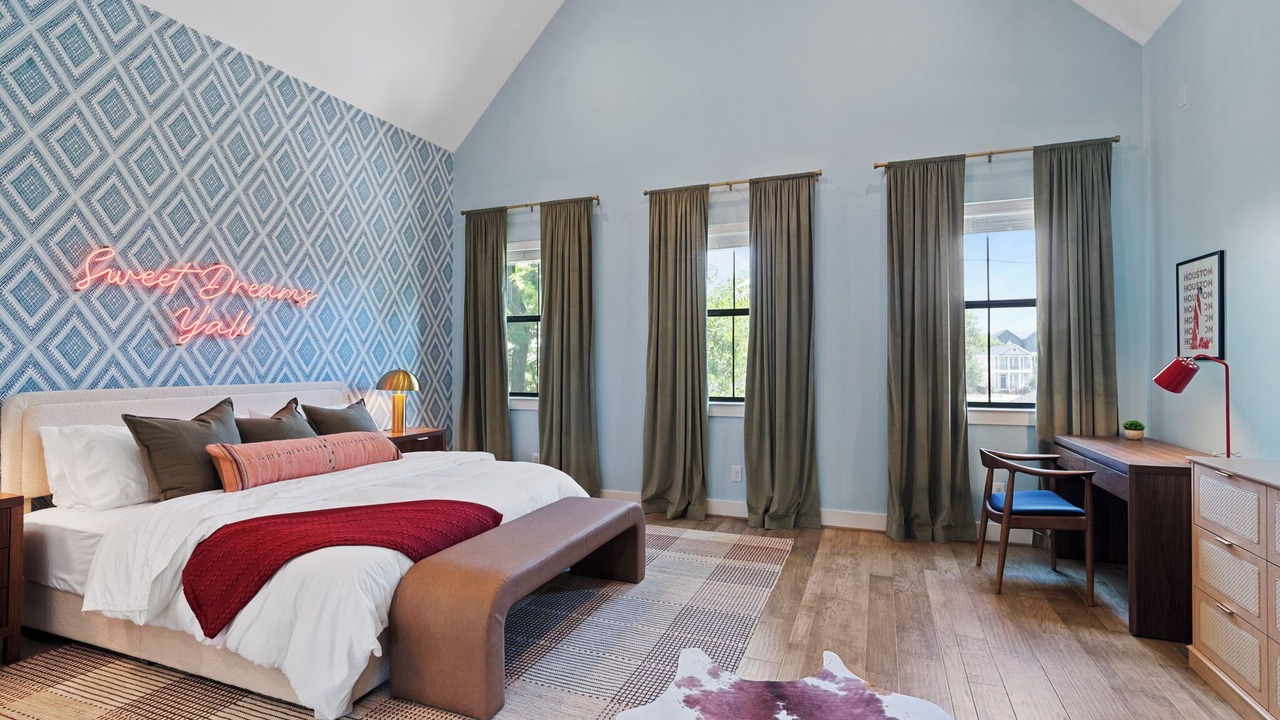 Photo of Bedroom in Shady Acres