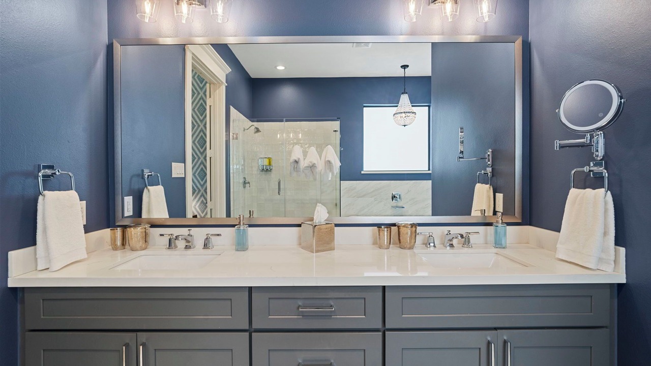 Photo of Bathroom in Shady Acres
