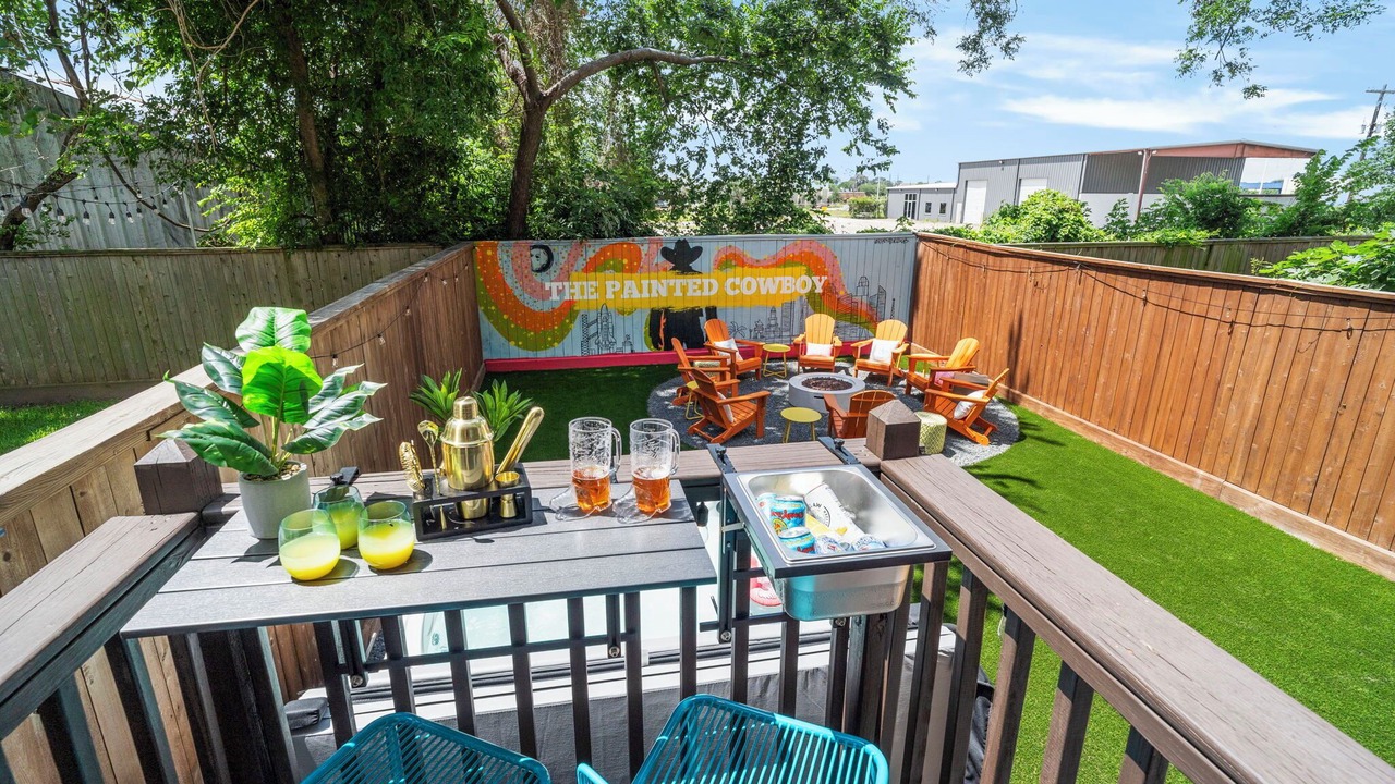 Photo of Outdoor in Shady Acres