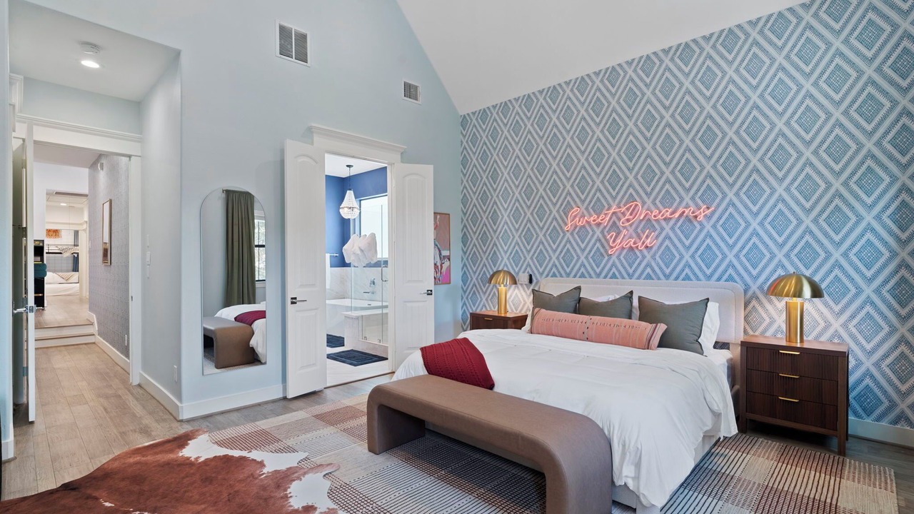 Photo of Bedroom in Shady Acres