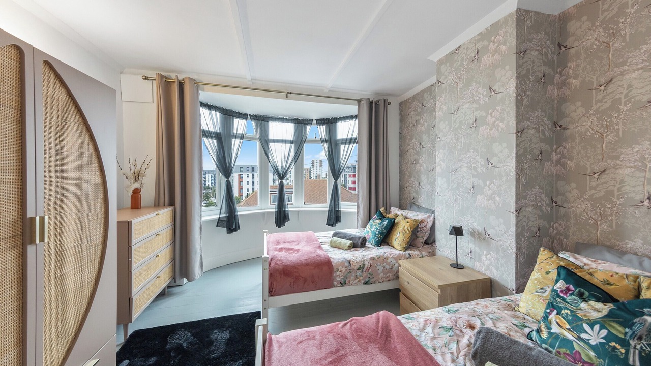 Photo of Others in Gillingham