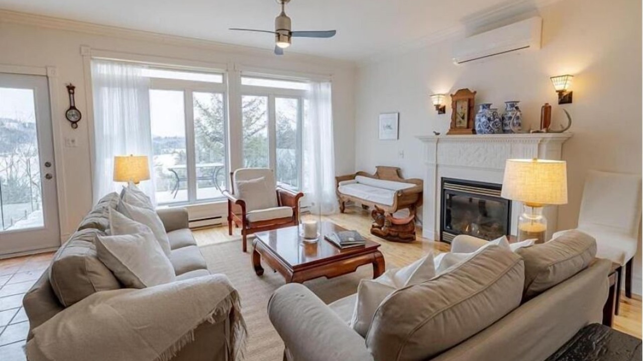 Photo of Livingroom in Saint-Denis-de-Brompton