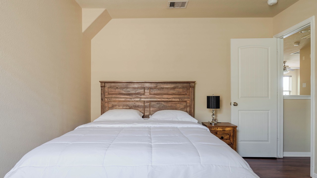 Photo of Bedroom in Northeast Houston