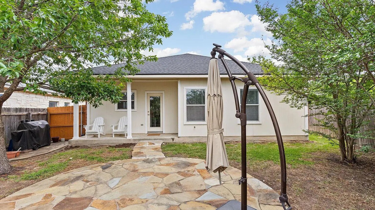 Photo of Patio Balcony in Pioneer Crossing