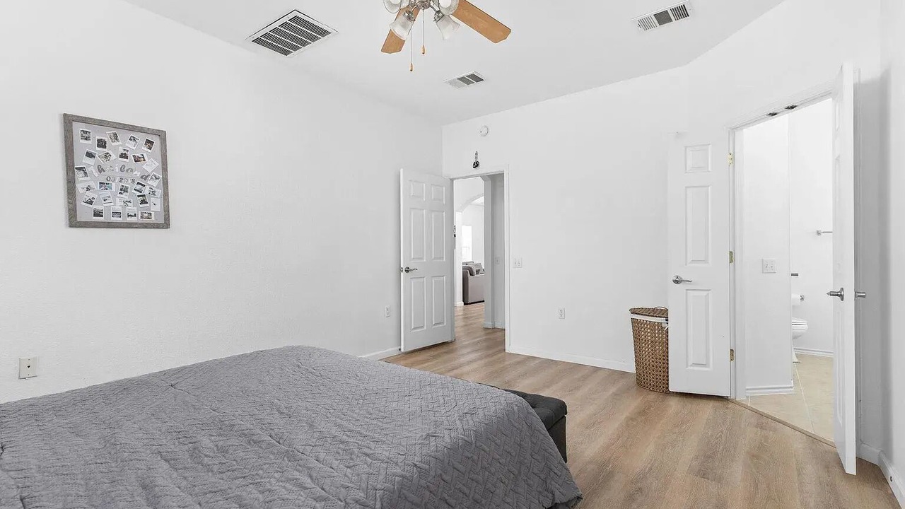 Photo of Bedroom in Pioneer Crossing