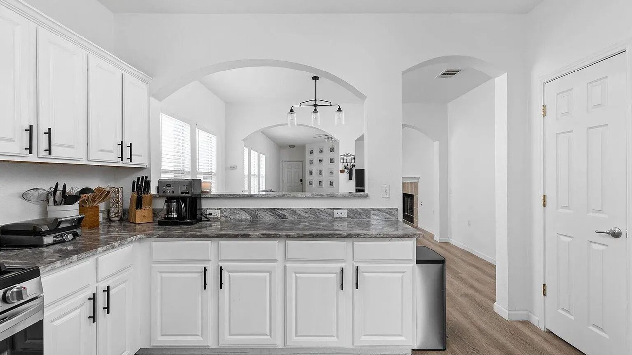 Photo of Kitchen in Pioneer Crossing