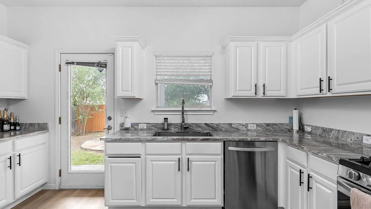 Photo of Kitchen in Pioneer Crossing
