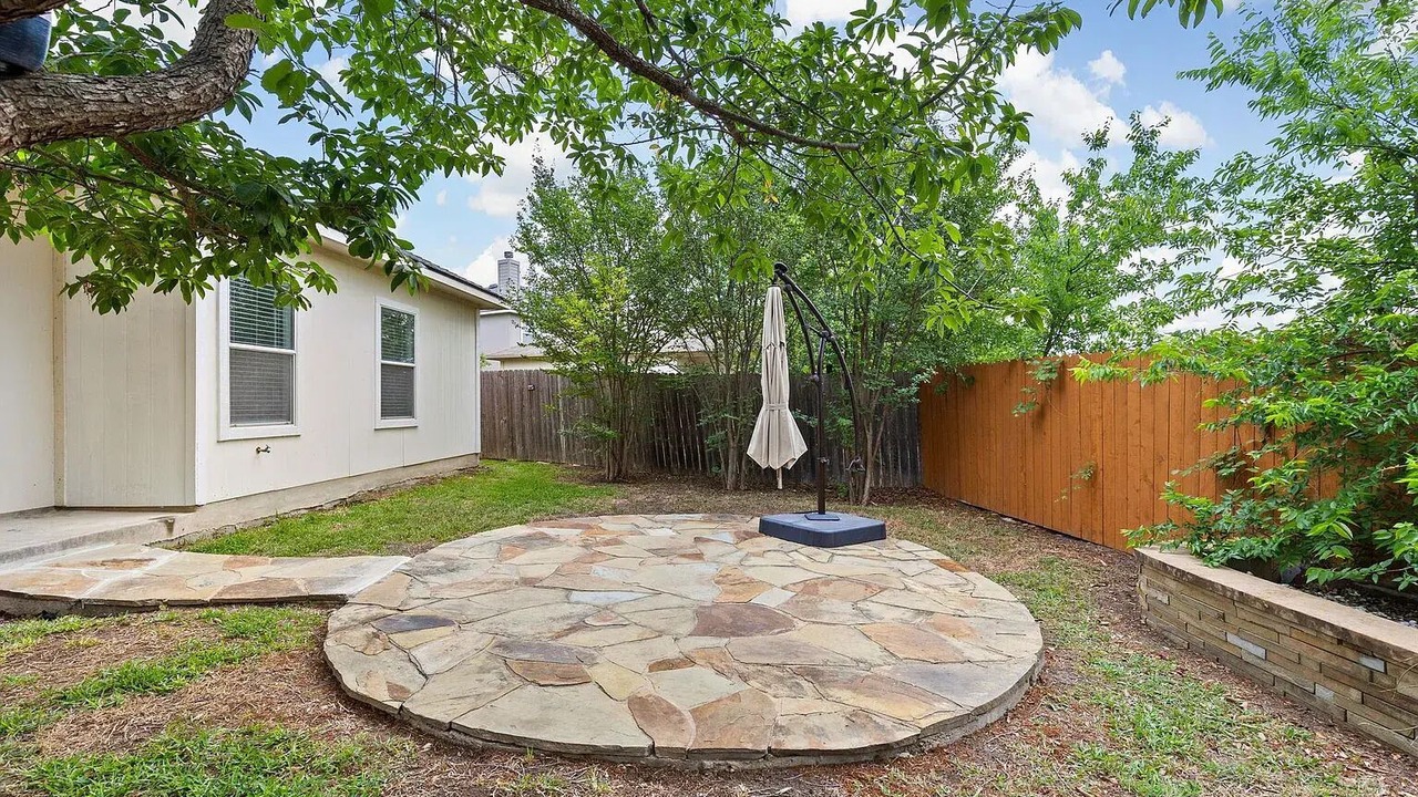 Photo of Outdoor in Pioneer Crossing
