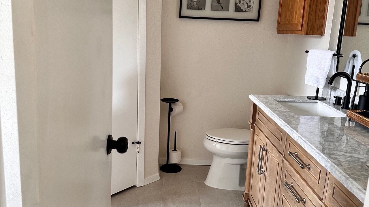 Photo of Bathroom in Lake Jackson