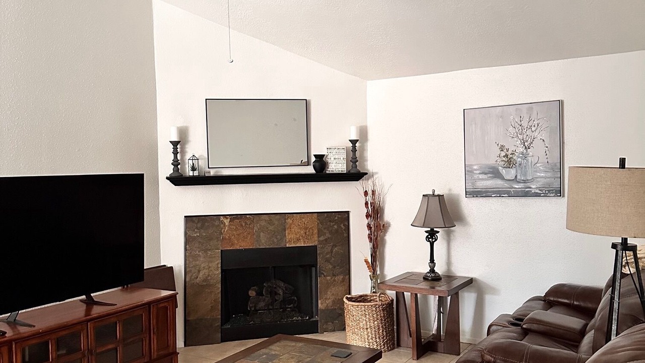 Photo of Livingroom in Lake Jackson