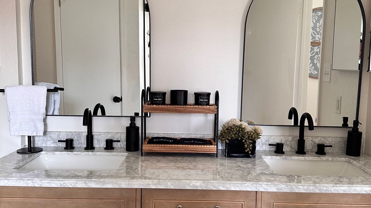 Photo of Bathroom in Lake Jackson
