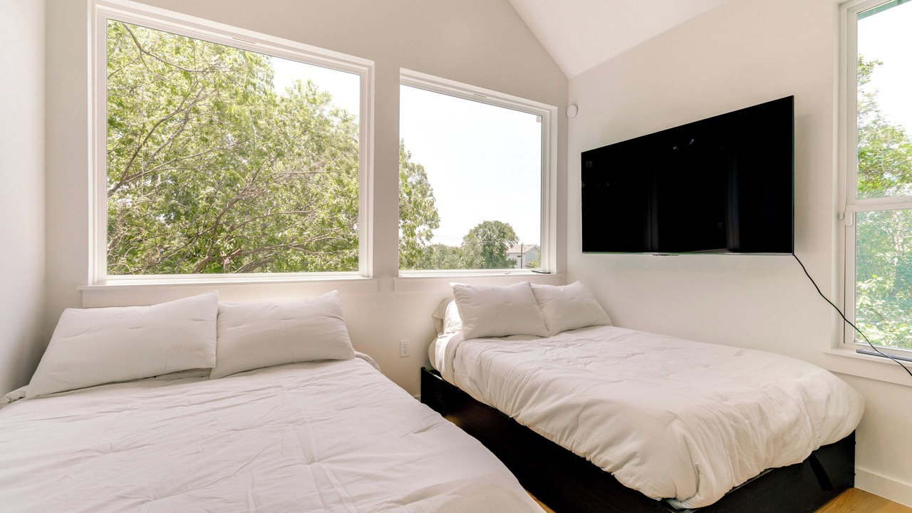 Photo of Bedroom in Rosewood